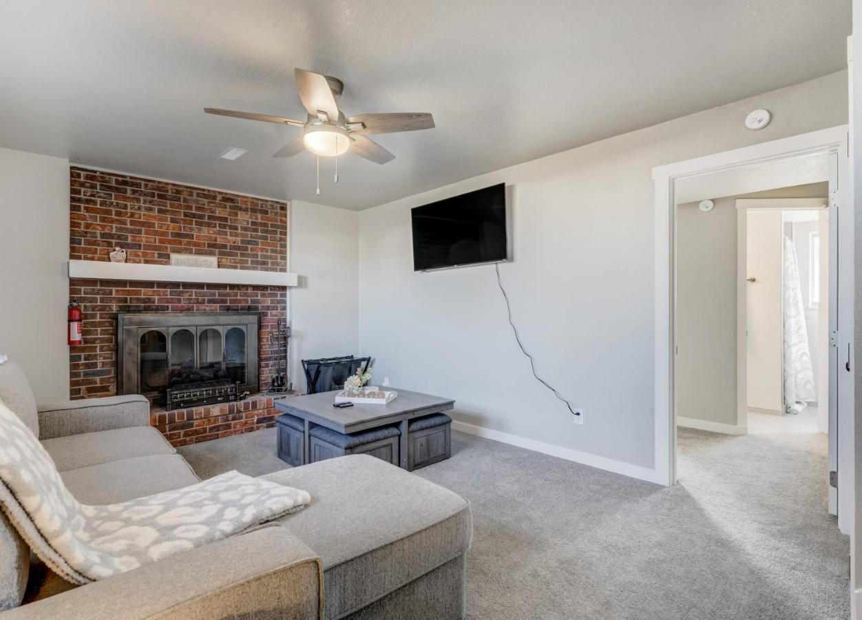 Pueblo Place Riverwalk Fireplace Pet-Friendly Villa Exterior foto